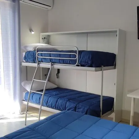 Πανσιόν Nitto House Μπάρι