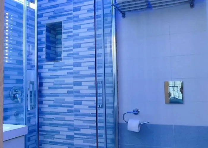 Nitto House Бари