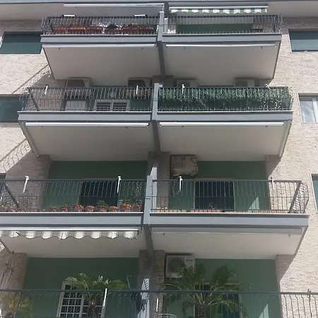 Nitto House Gæstehus 2*